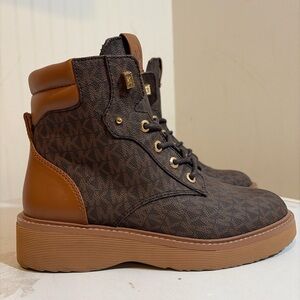 Michael Kors Trudy leather Ankle Booties